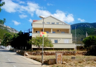 vila katina komiža